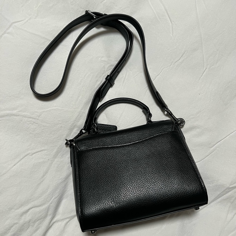 Black coach crossbody Bag - Picture 2 of 7